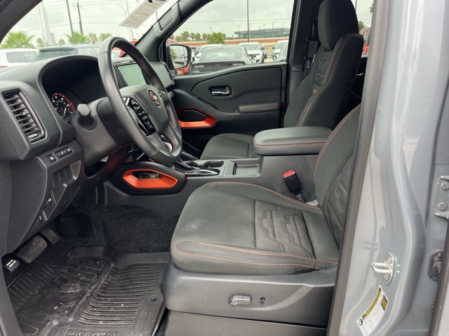 2024 Nissan Frontier PRO-4X photo 7
