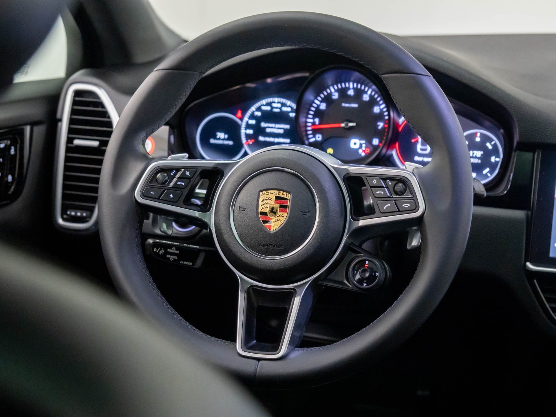 2021 Porsche Cayenne Coupe photo 10