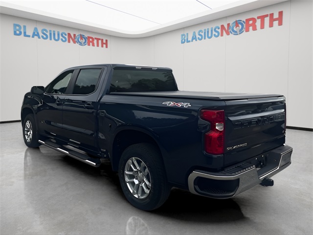 2022 Chevrolet Silverado LT 1500 photo 5