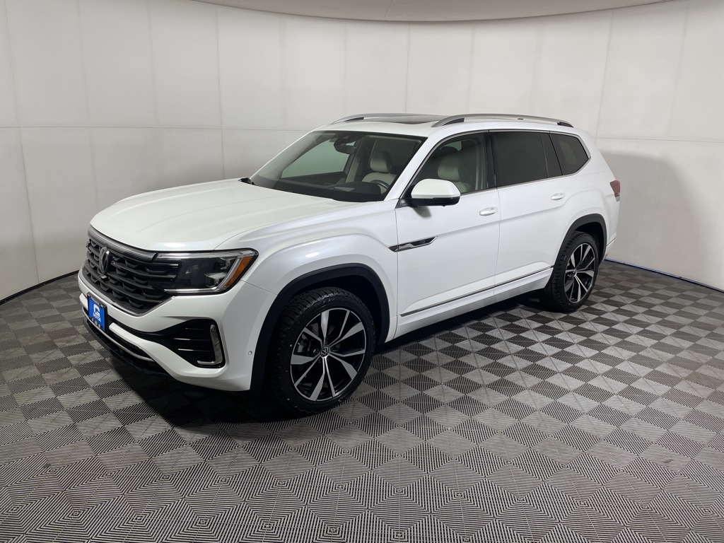 2024 Volkswagen Atlas SEL Premium R-Line photo 2