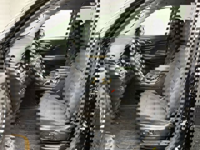 2023 Gmc Acadia SLE photo 2