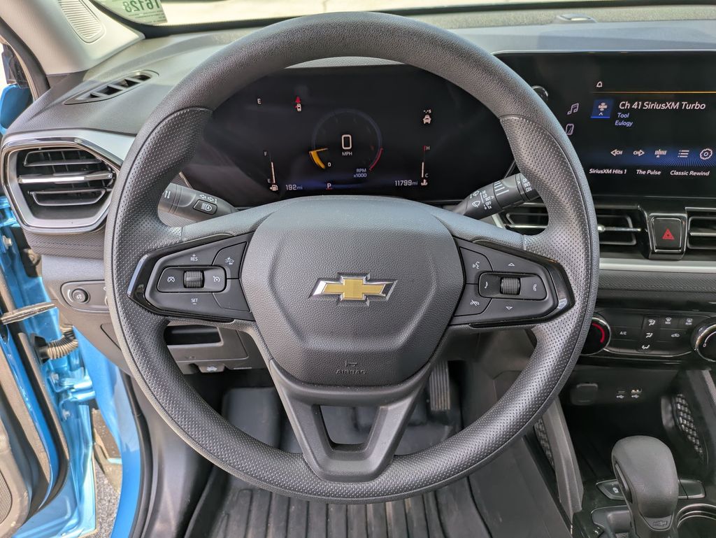 2025 Chevrolet Trailblazer LT photo 15