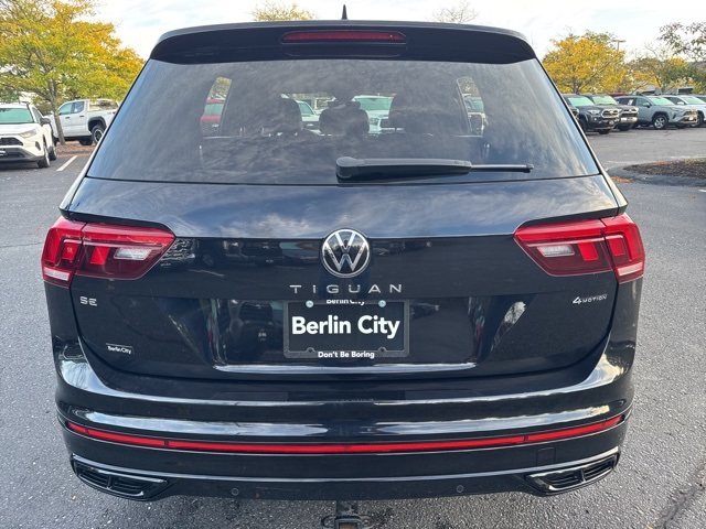 2022 Volkswagen Tiguan SE R-Line Black photo 4