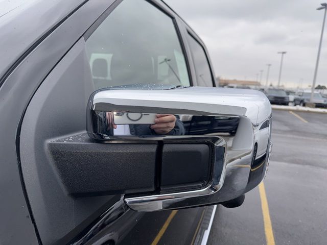 2025 Ford F-150 XLT photo 3