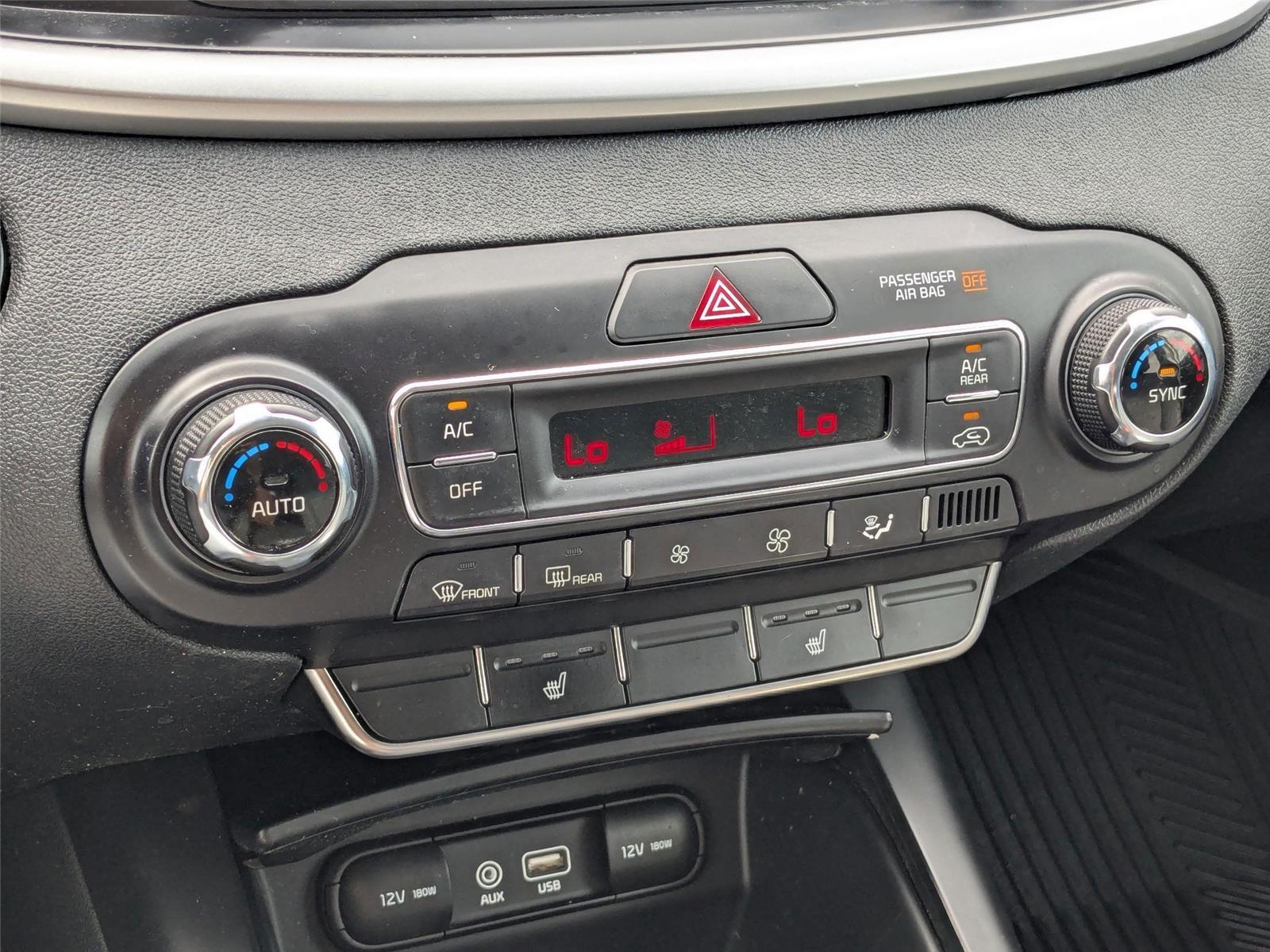 2020 Kia Sorento S V6 photo 23