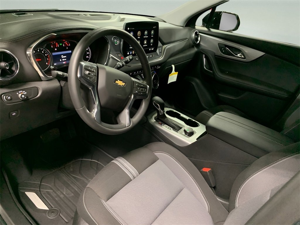 2025 Chevrolet Blazer 2LT photo 22