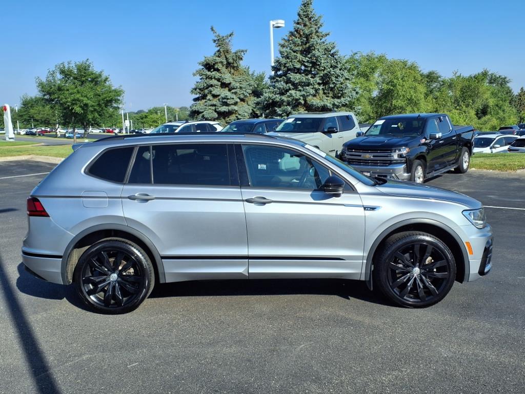 Used 2020 Volkswagen Tiguan SE R-LINE BLACK with VIN 3VV2B7AX2LM090004 for sale in Burnsville, Minnesota
