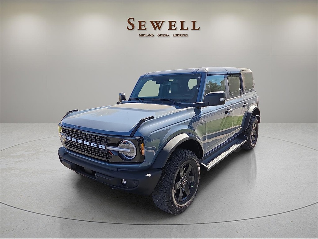 2025 Ford Bronco 4-Door Outer Banks's photo