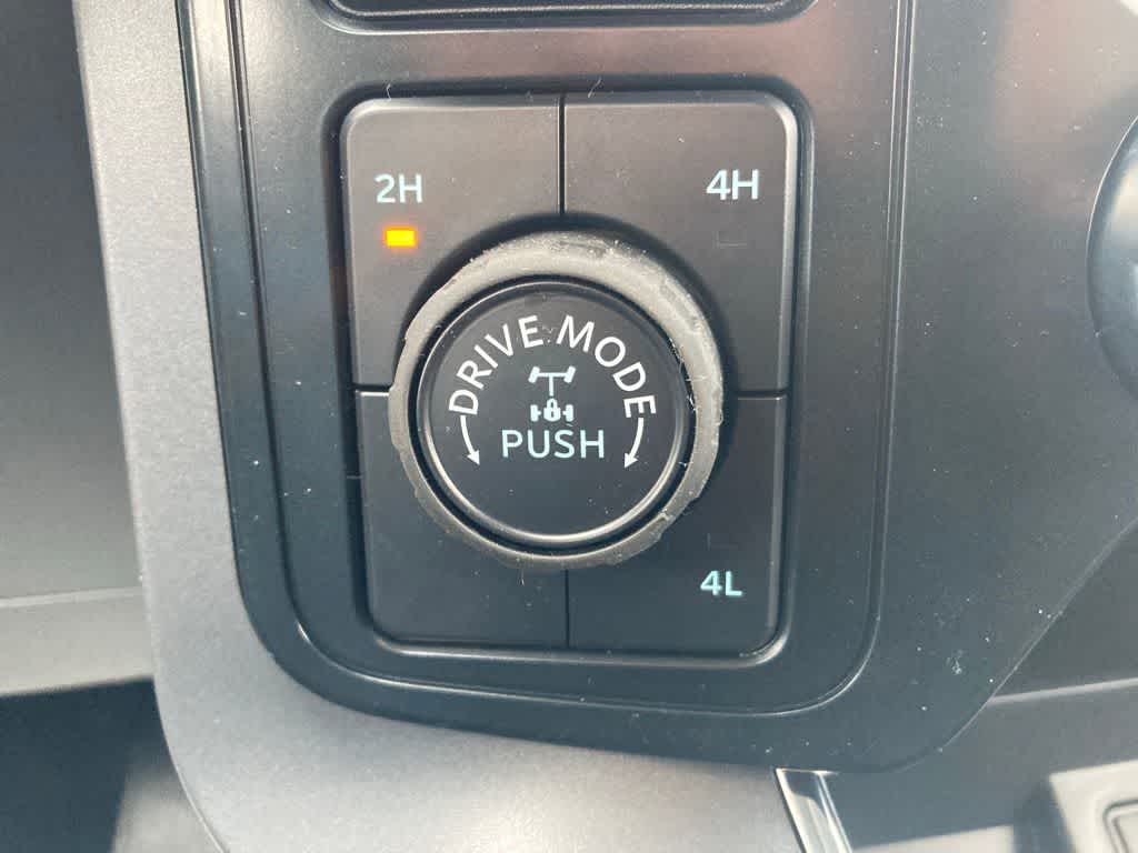 2025 Ford F-150 XLT photo 25