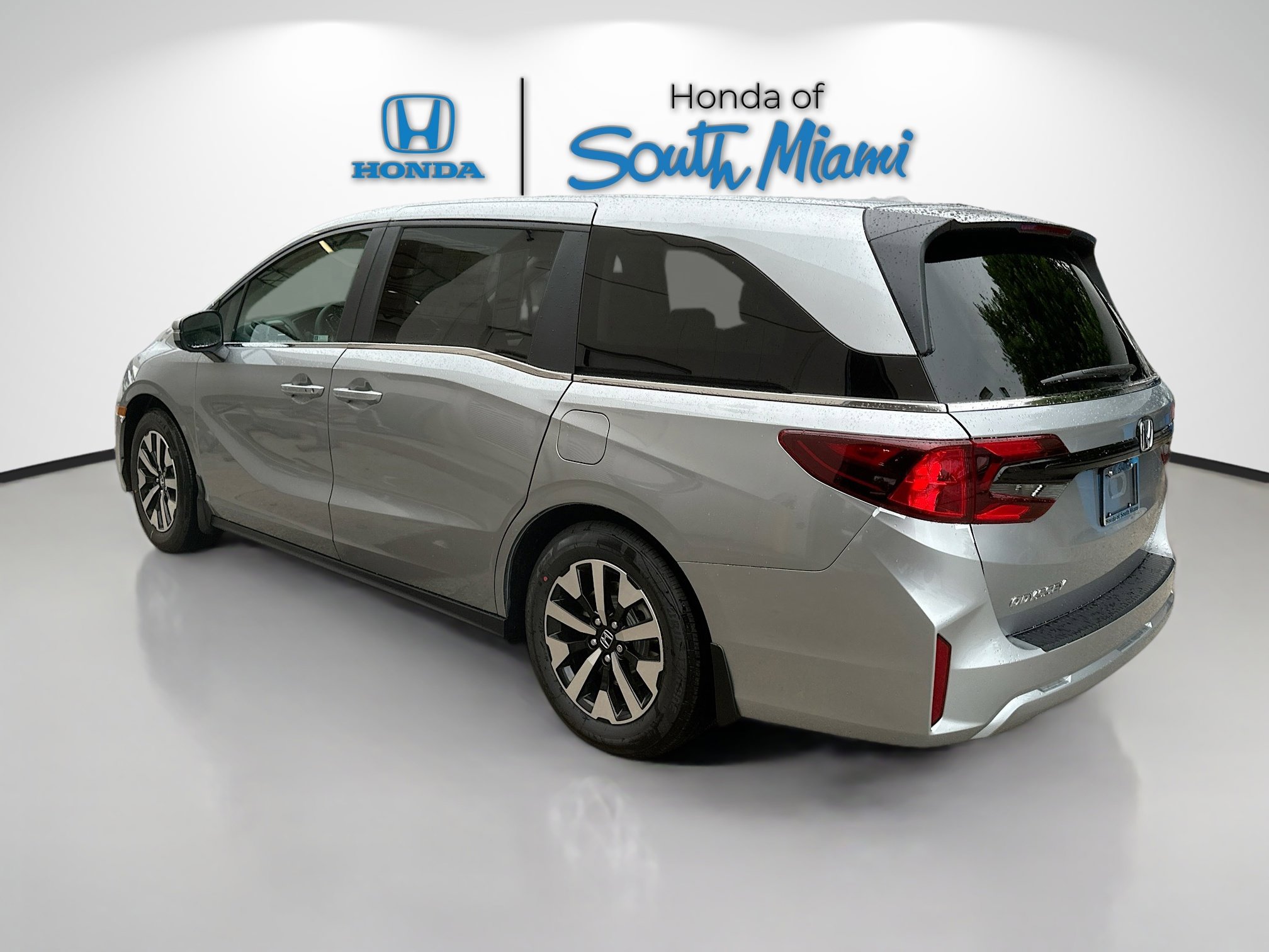 2026 Honda Odyssey EX-L photo 4