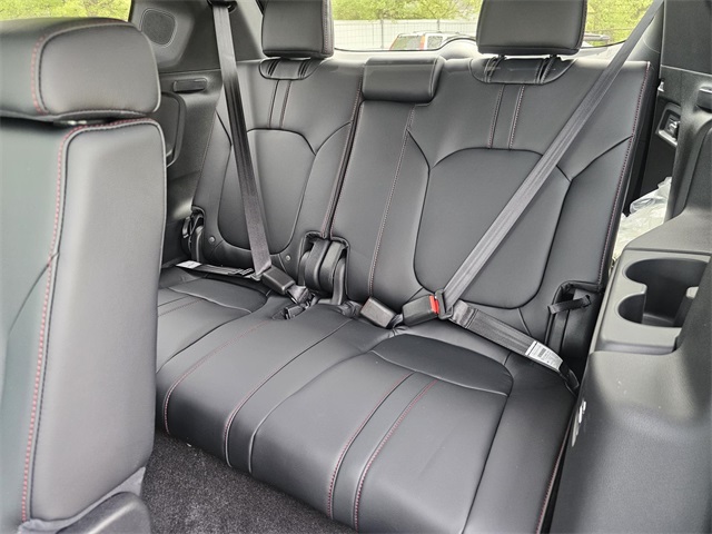 2025 Honda Pilot Black Edition photo 7