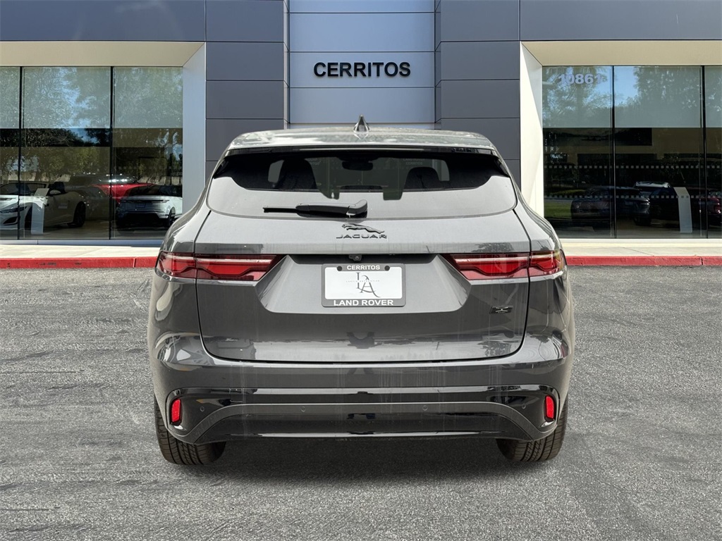 2026 Jaguar F-PACE P250 R-Dynamic S photo 2