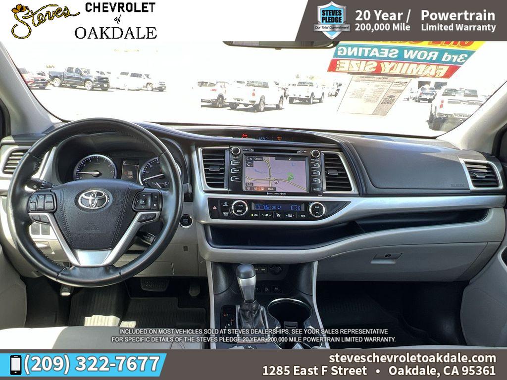 2019 Toyota Highlander XLE photo 19