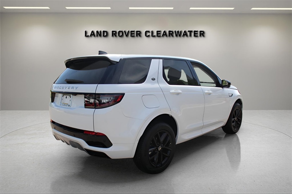 2025 Land Rover Discovery Sport S photo 4