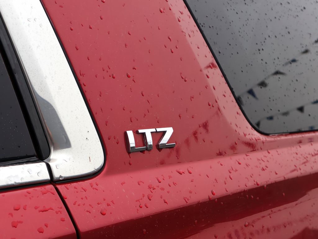 2015 Chevrolet Tahoe LTZ photo 30