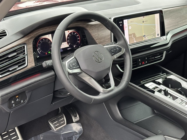 2024 Volkswagen Atlas SEL Premium R-Line photo 6