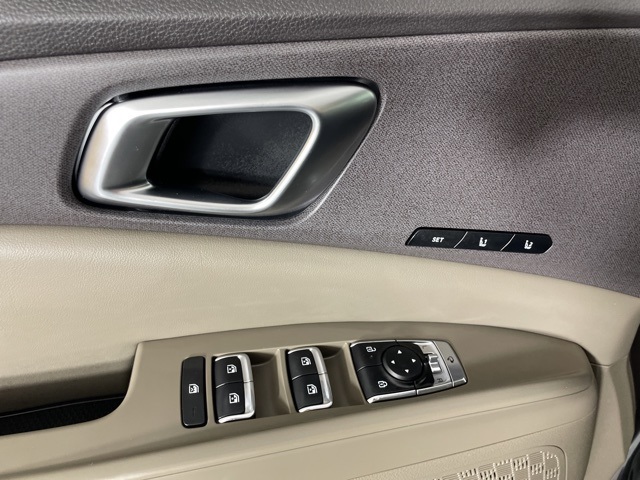 2026 Kia Carnival EX photo 15