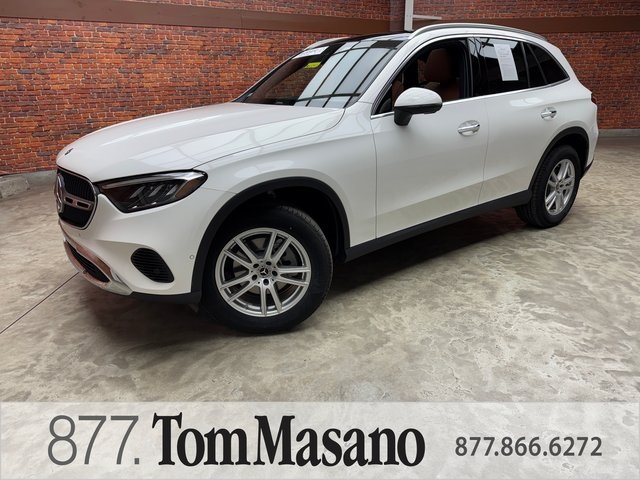 2026 Mercedes-Benz GLC Base's photo