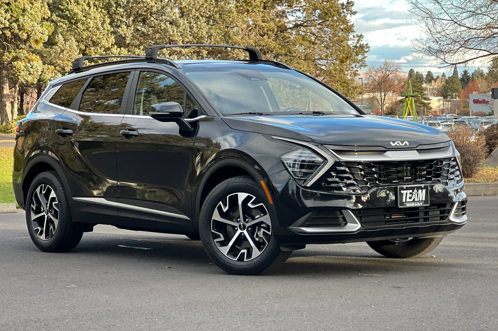 2024 Kia Sportage Hybrid EX photo 2