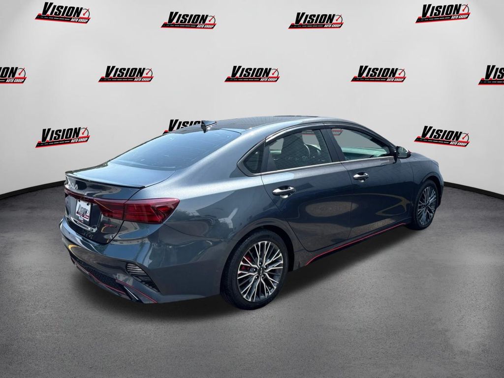 2023 Kia Forte GT-Line photo 5