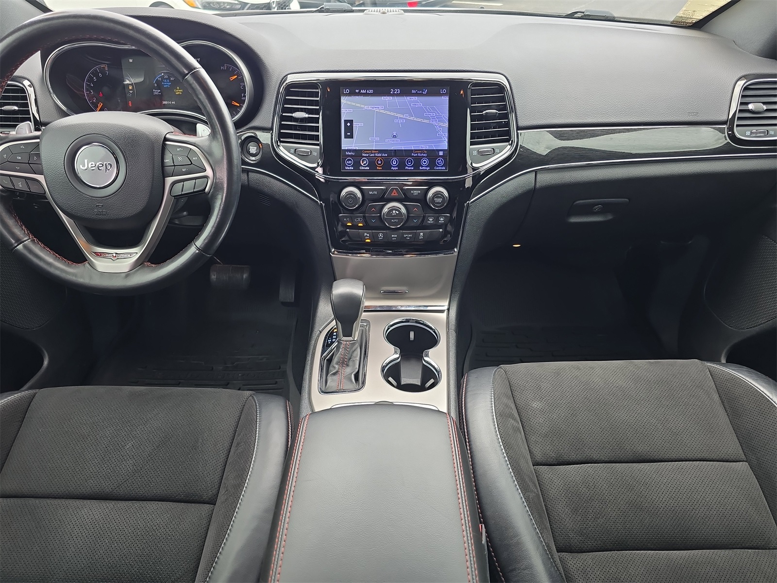 2021 Jeep Grand Cherokee Trailhawk photo 9