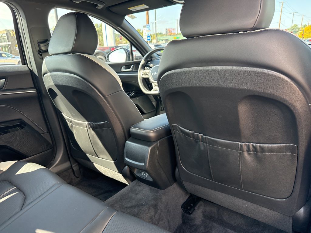 2025 Kia K5 GT-Line photo 29