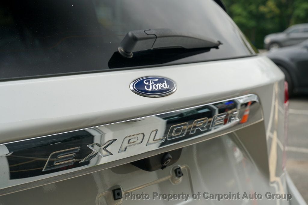 2021 Ford Explorer XLT photo 4