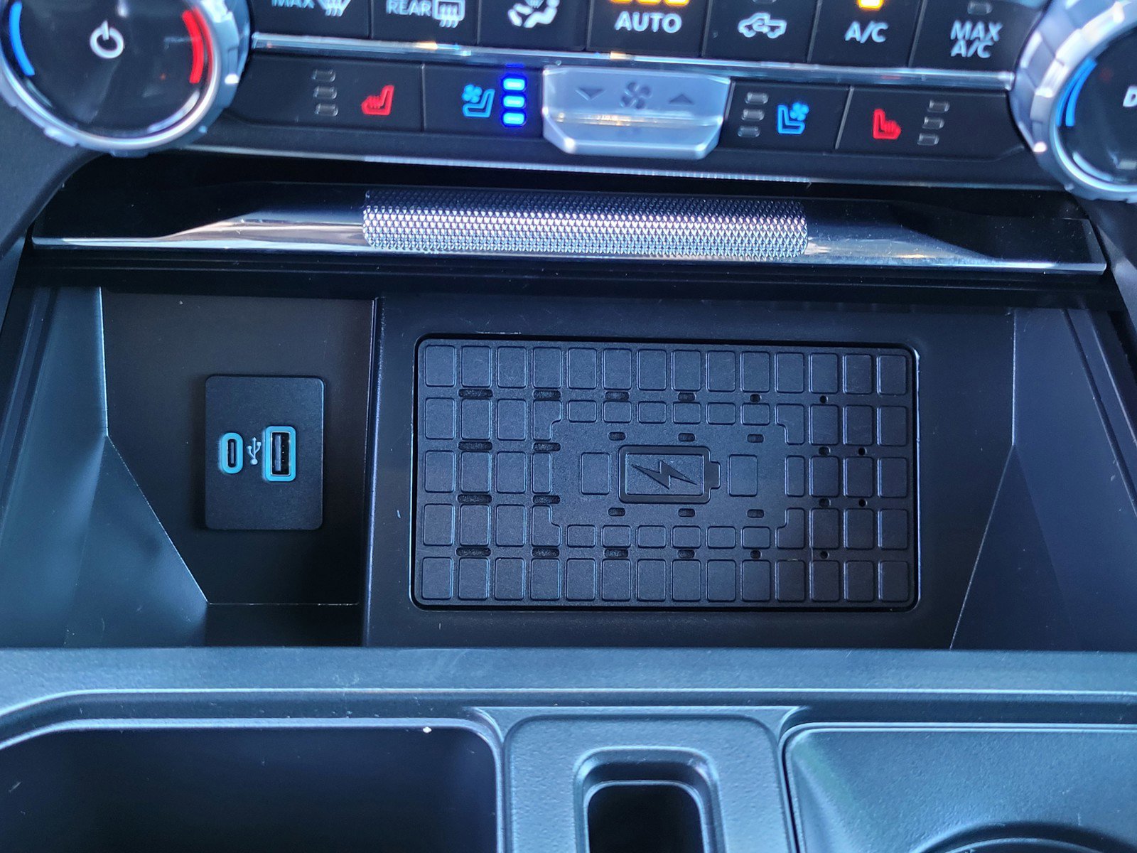 2023 Ford F-150 Lariat photo 19