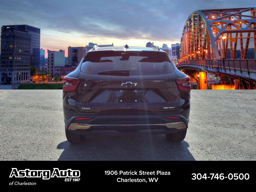 2024 Chevrolet Trax ACTIV photo 2