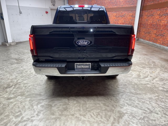 2025 Ford F-150 Lariat photo 4