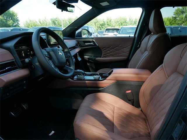 2025 Mitsubishi Outlander SEL Premium photo 3