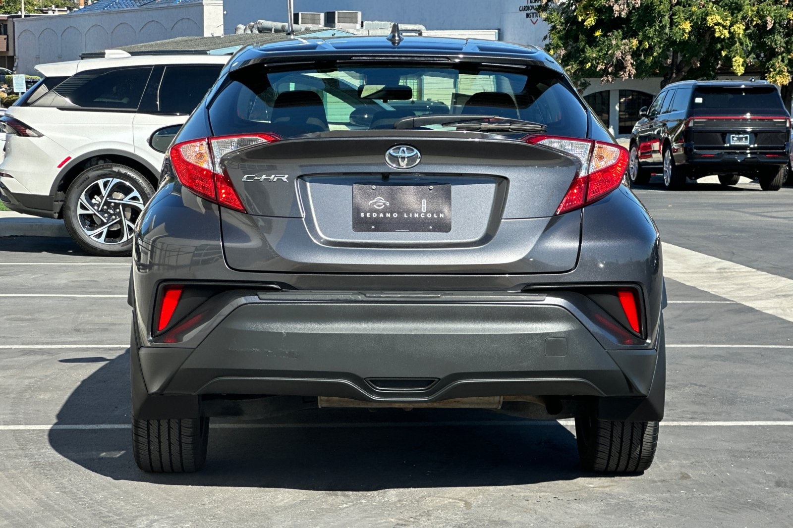 2022 Toyota C-HR Nightshade Edition photo 4
