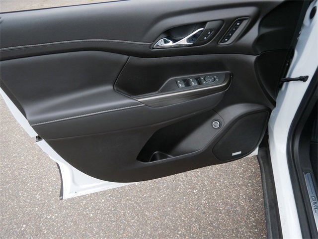 2023 Gmc Acadia SLT photo 13