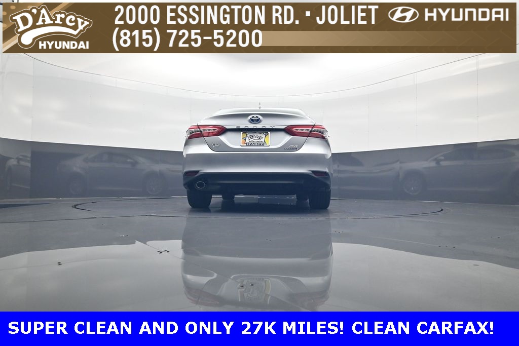 2020 Toyota Camry Hybrid XLE photo 26