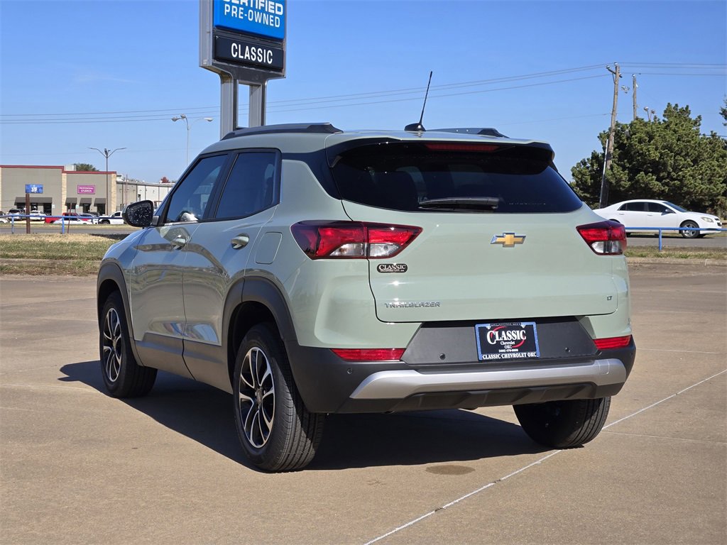 2026 Chevrolet Trailblazer LT photo 3