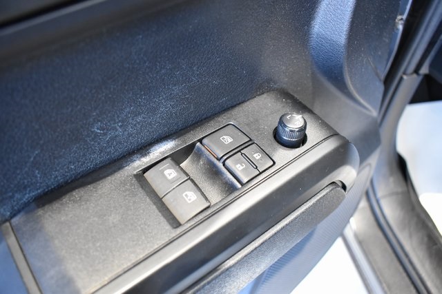 2021 Toyota Tacoma SR 4x4 Access Cab photo 13