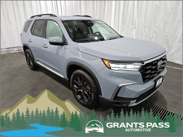 2025 Honda Pilot Touring's photo