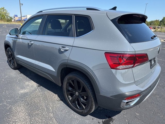2024 Volkswagen Taos SE photo 6