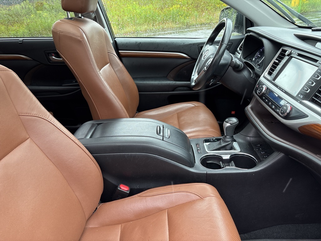 2019 Toyota Highlander Limited photo 4