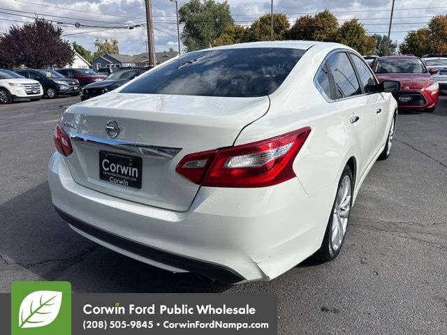 2017 Nissan Altima 2.5 S photo 7