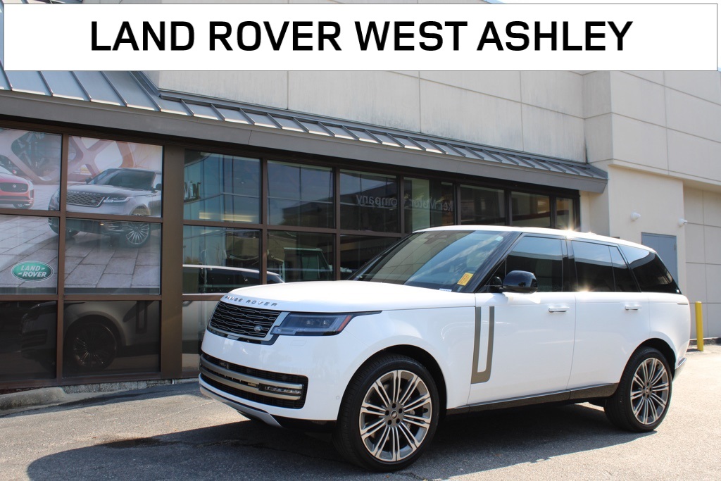 2025 Land Rover Range Rover SE's photo