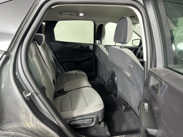 2022 Ford Escape S photo 14