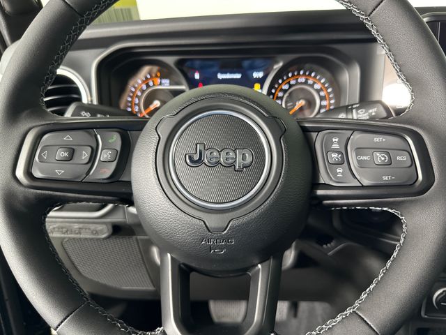 2025 Jeep Gladiator Sport photo 13