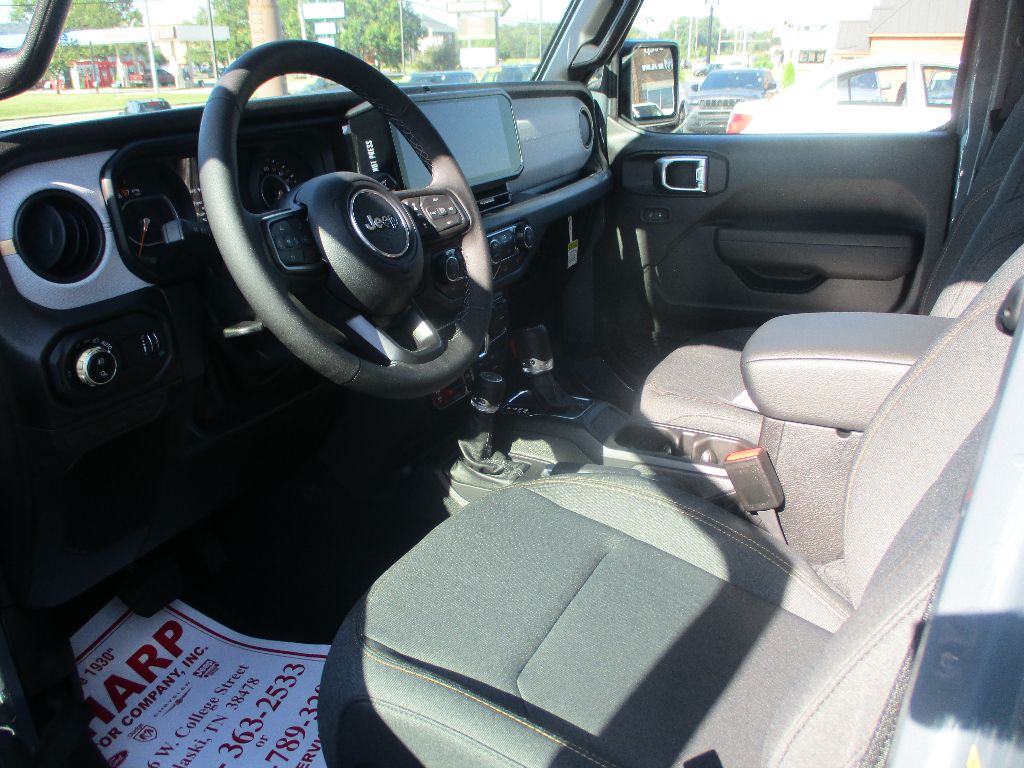 2025 Jeep Gladiator Willys photo 4