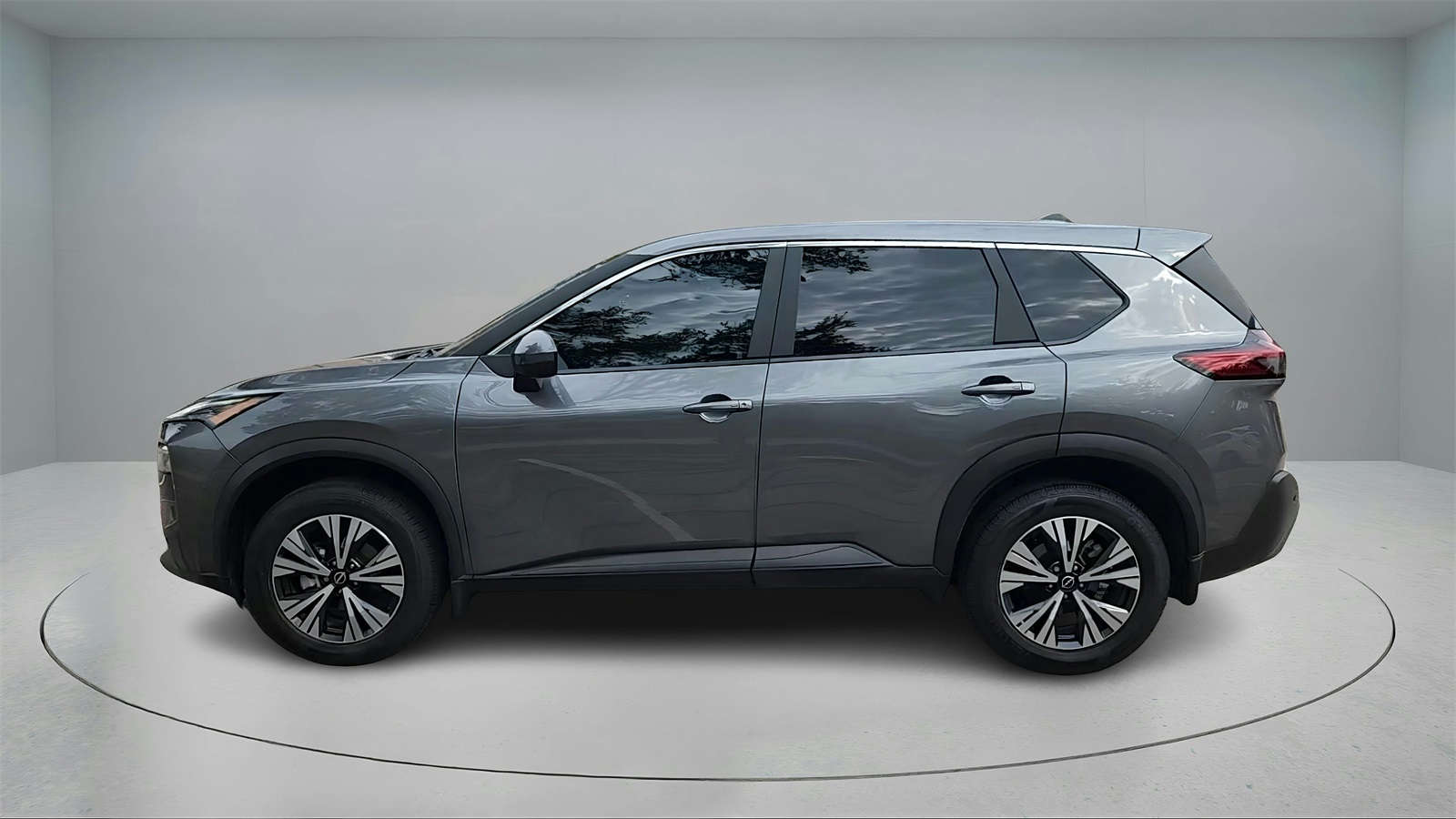 2023 Nissan Rogue SV photo 7
