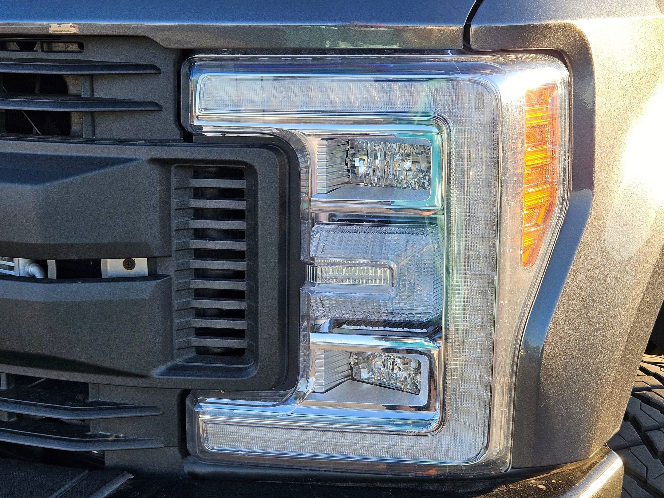 2017 Ford F-350 Lariat photo 9
