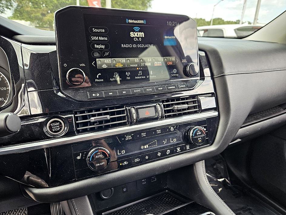 2023 Nissan Pathfinder SL photo 19