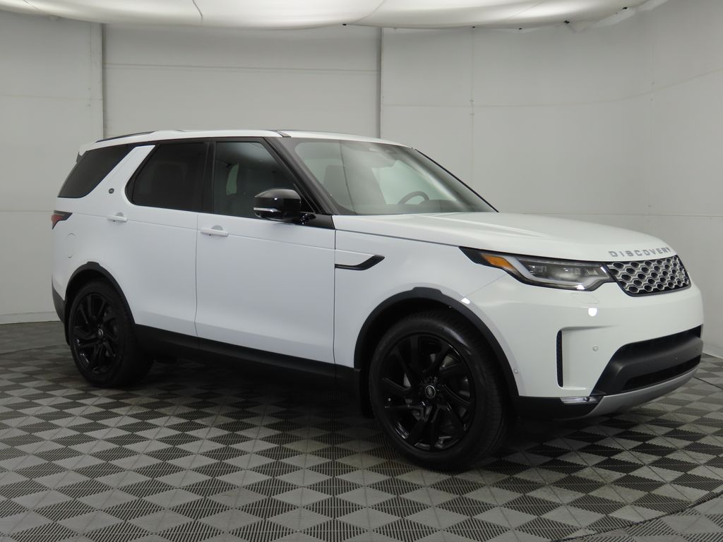 2025 Land Rover Discovery S photo 3