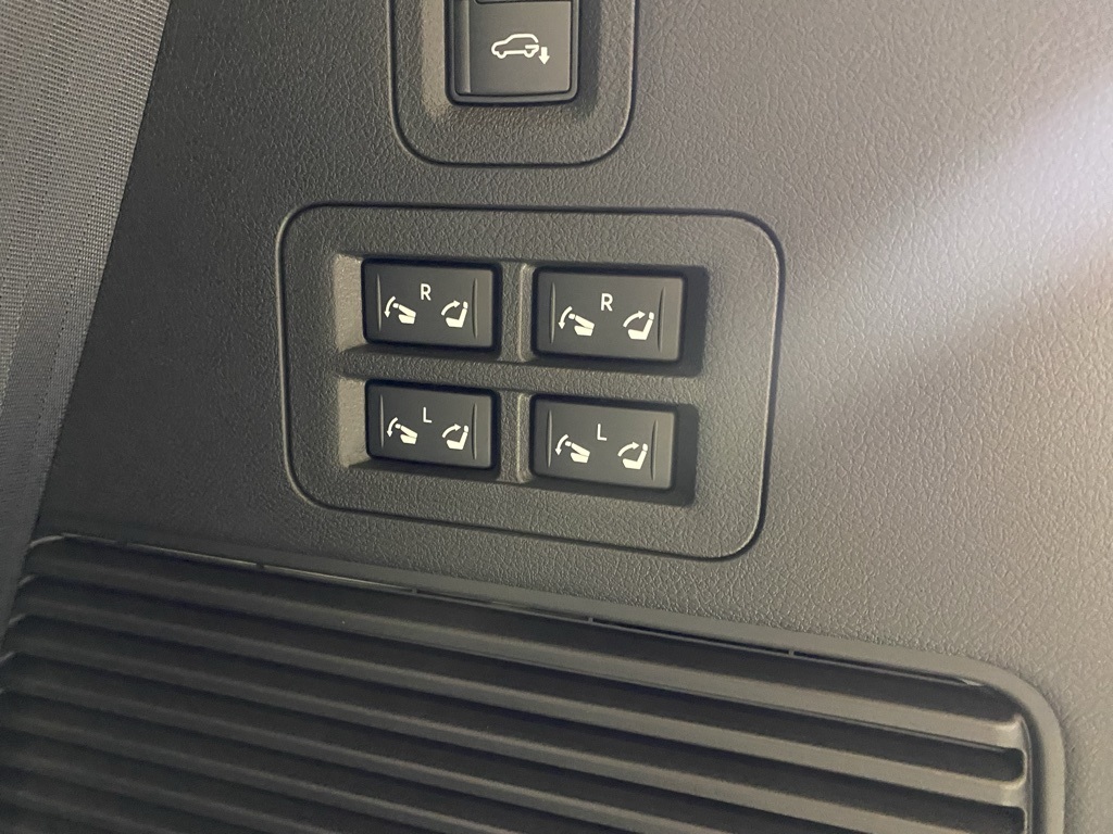 2026 Infiniti QX80 Sensory photo 29