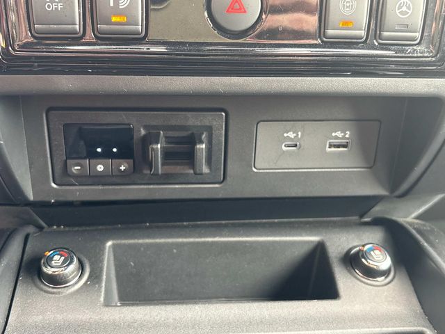 2023 Nissan Titan PRO-4X photo 22